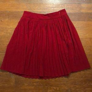 3 for $10 🌺 Red Accordion Pleat Mini Skirt with Hidden Zipper XS